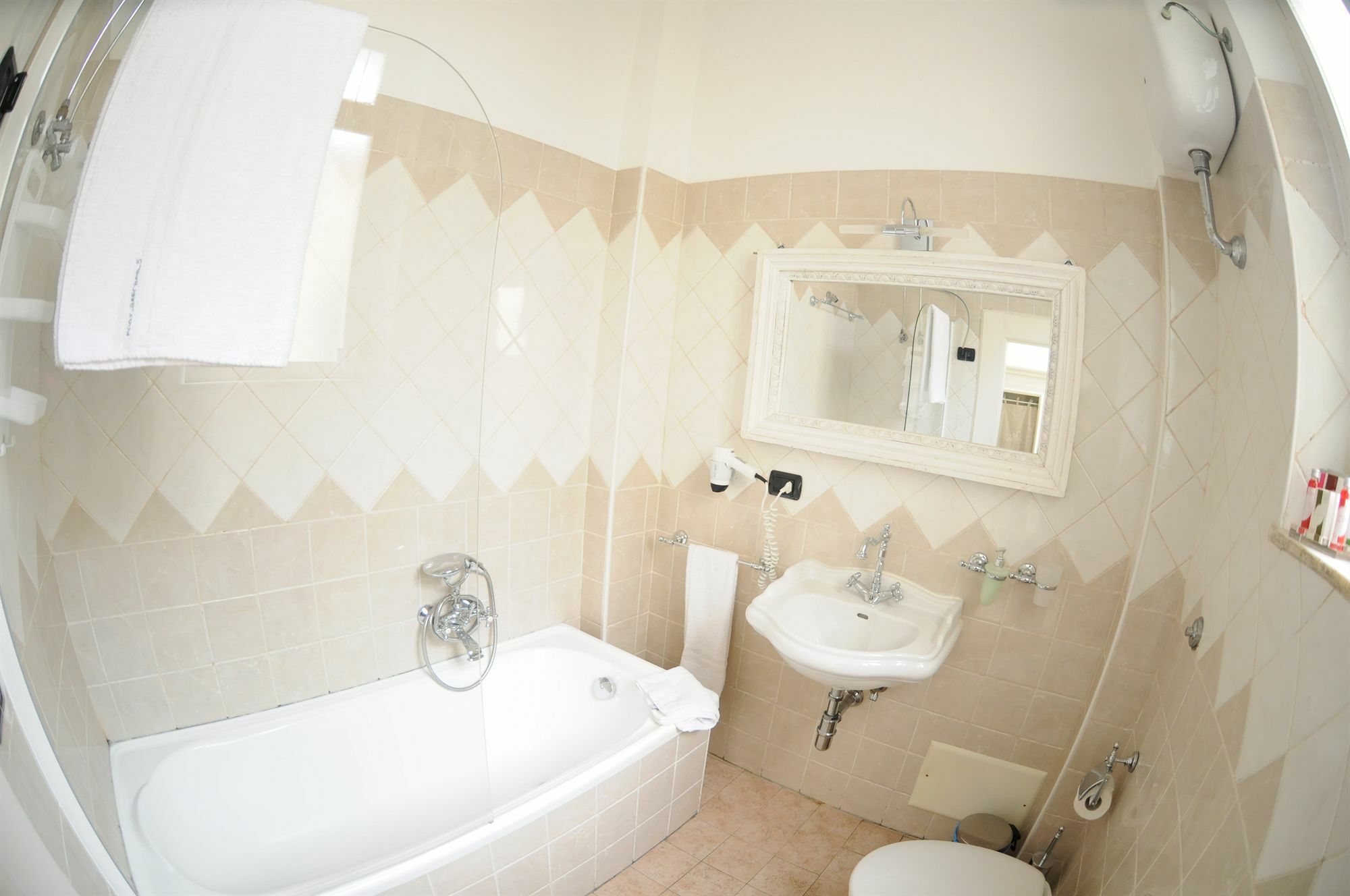 Bed and Breakfast Casa Blanca à Reggio de Calabre Extérieur photo